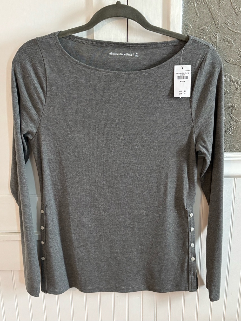 Abercrombie & Fitch Gray Long-Sleeve Top with Side Button Detail